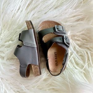Old Navy Baby Boys Grey Faux Leather Sandals Size 6-12M